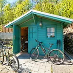 Komfortable 2x Schlafzimmer, Sauna Zubuchbar, Parkplatz & Lage In *