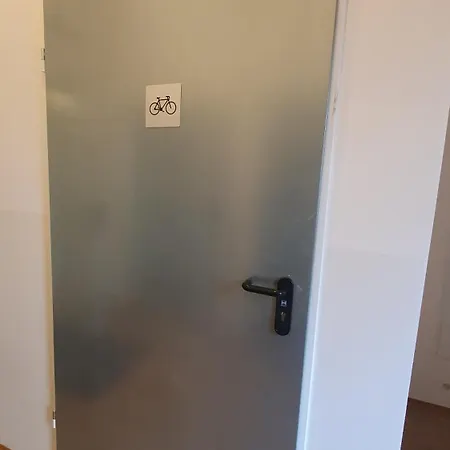 2 Gruener Fuerst Mit Sitzecke Im Innenhof & Parkplatz & Naehe Park Bad Muskau