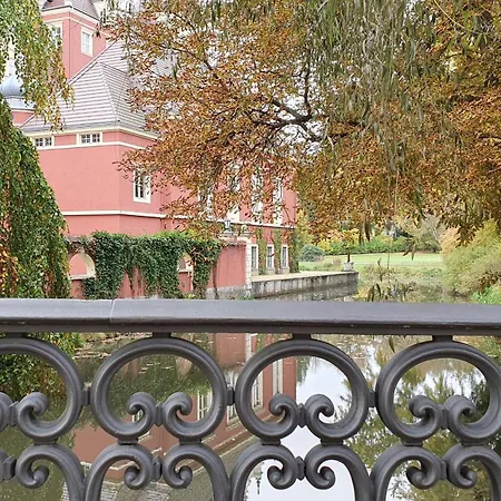 Moderne Ferienwohnung,sauna Im Haus, Parkplatz Hunde Willkommen, Nahe Schloss, Waldeisenbahn, Hermansbad, Unesco Geopark, Nahe Polnischer Markt, Lage Fuer Ausflugsziele Zum Wandern Oder Radfahren *