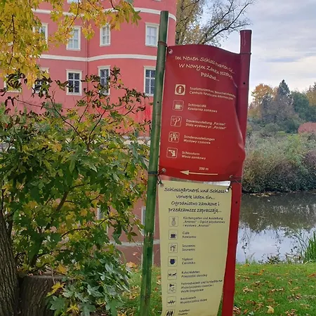 Apartmán Moderne Ferienwohnung,sauna Im Haus, Parkplatz Hunde Willkommen, Nahe Schloss, Waldeisenbahn, Hermansbad, Unesco Geopark, Nahe Polnischer Markt, Lage Fuer Ausflugsziele Zum Wandern Oder Radfahren