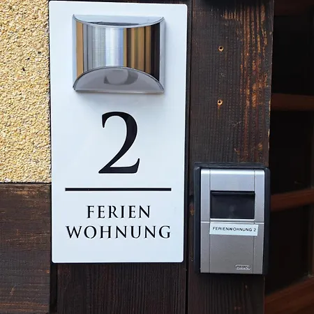 Komfortable 2x Schlafzimmer, Sauna Zubuchbar, Parkplatz & Lage In