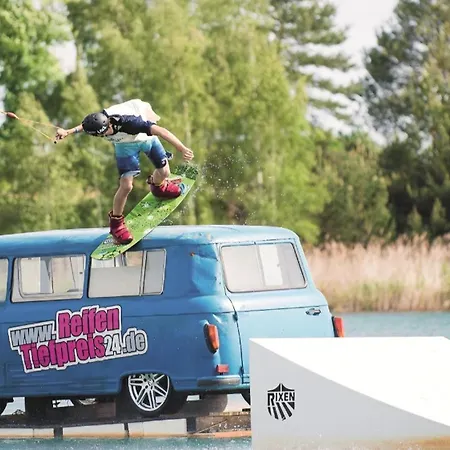 Moderne Ferienwohnung,sauna Im Haus, Parkplatz Hunde Willkommen, Nahe Schloss, Waldeisenbahn, Hermansbad, Unesco Geopark, Nahe Polnischer Markt, Lage Fuer Ausflugsziele Zum Wandern Oder Radfahren