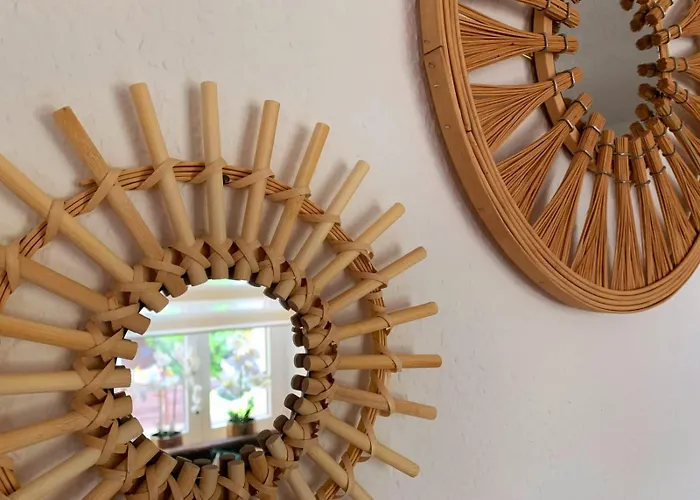 Moderne Ferienwohnung,sauna Im Haus, Parkplatz Hunde Willkommen, Nahe Schloss, Waldeisenbahn, Hermansbad, Unesco Geopark, Nahe Polnischer Markt, Lage Fuer Ausflugsziele Zum Wandern Oder Radfahren Διαμέρισμα *