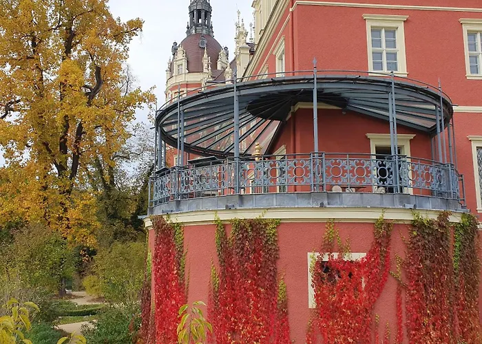 Moderne Ferienwohnung,sauna Im Haus, Parkplatz Hunde Willkommen, Nahe Schloss, Waldeisenbahn, Hermansbad, Unesco Geopark, Nahe Polnischer Markt, Lage Fuer Ausflugsziele Zum Wandern Oder Radfahren Διαμέρισμα *