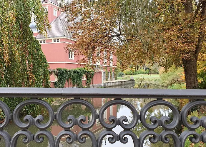 Ruhige Winterwohnung Innenhof Mit Parkplatz Hunde Willkommen In Nähe Schloss, Waldeisenbahn, Hermansbad, Unesco Geopark, Nähe Polnischer Markt, Lage Für Ausflugsziele Zum Wandern Oder Radfahren *