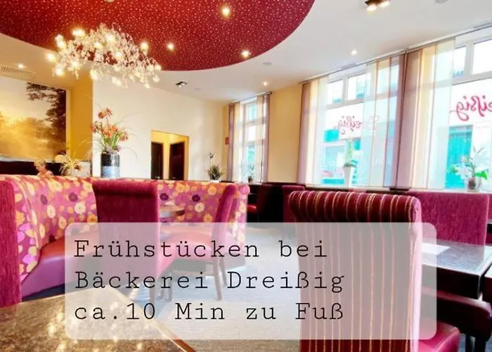 Moderne Ferienwohnung,sauna Im Haus, Parkplatz Hunde Willkommen, Nahe Schloss, Waldeisenbahn, Hermansbad, Unesco Geopark, Nahe Polnischer Markt, Lage Fuer Ausflugsziele Zum Wandern Oder Radfahren Διαμέρισμα *