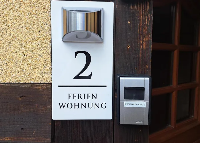 Moderne Ferienwohnung,sauna Im Haus, Parkplatz Hunde Willkommen, Nahe Schloss, Waldeisenbahn, Hermansbad, Unesco Geopark, Nahe Polnischer Markt, Lage Fuer Ausflugsziele Zum Wandern Oder Radfahren